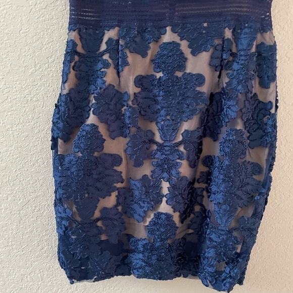 Alice McCall Magic Midi Blue Lace Cocktail Dress - Picture 6 of 12